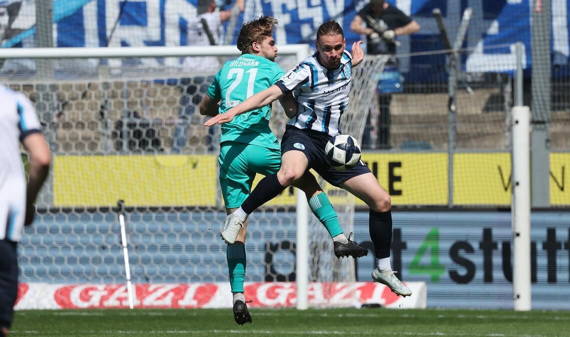 Marlon Faß (re.) gab alles, konnte sich aber zu selten durchsetzen.