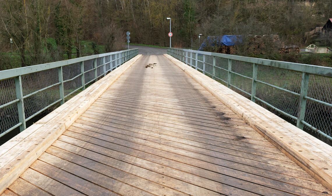 Marode: die Enzbrücke in Mühlhausen, erbaut in den 1930er Jahren. Foto: Archiv