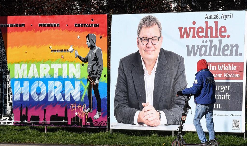 Martin Horn hat seine Großplakate von Graffiti-Künstlern gestalten lassen, sein Widerpart Achim Wiehle wirkt daneben wie ein Tagesschau-Sprecher.