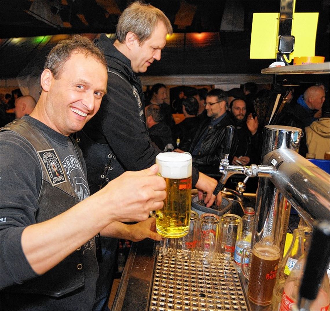 Martin lässt sich trotz Regen die Stimmung nicht verderben.