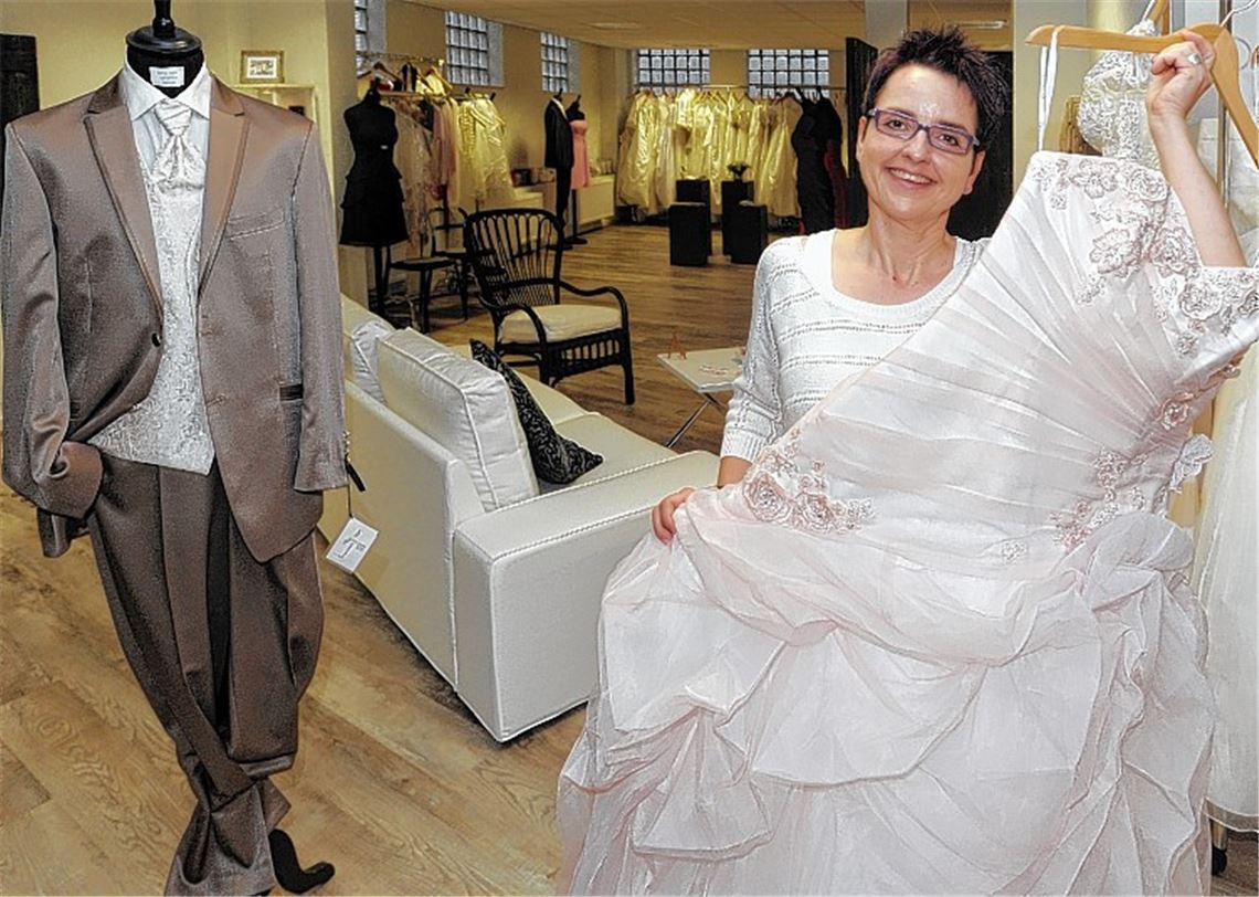 Martina Schuwerk-Fricke hat an der Poststraße 5 ihr neues Hochzeitsmode-Geschäft „pretty woman & man“ eröffnet.