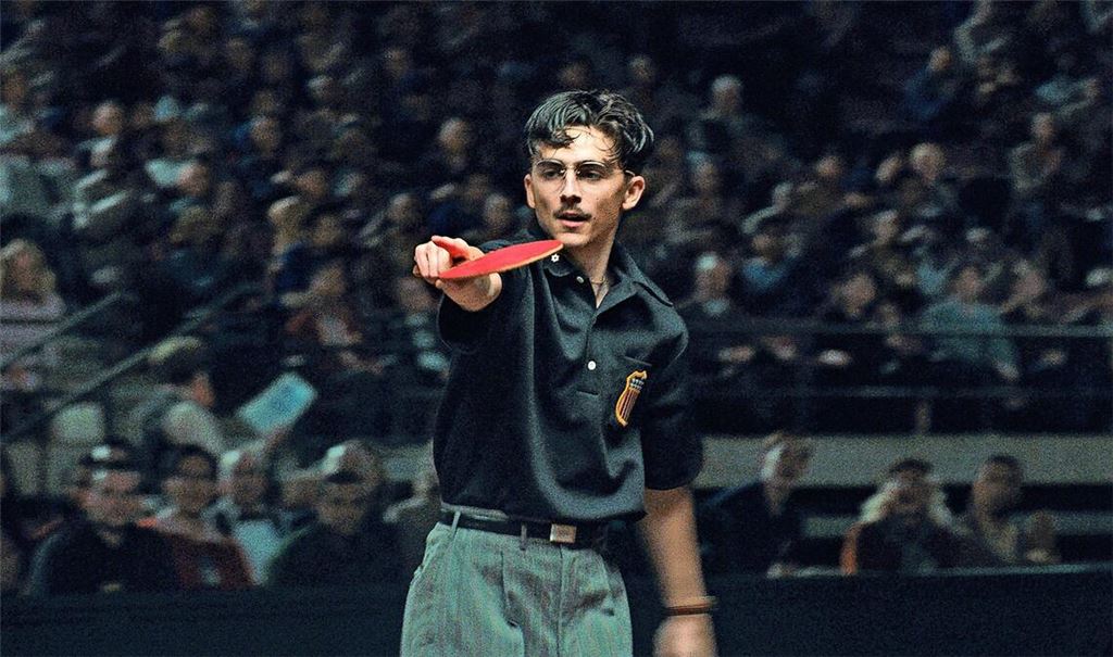 Marty Mauser (Timothée Chalamet) hat mehr sein eigenes Vorankommen im Blick als das Wohl seiner Mitmenschen.