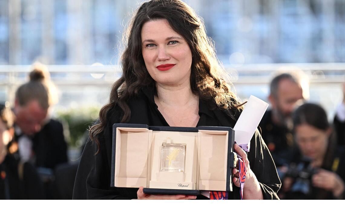 Mascha Schilinski mit dem Jurypreis beim Filmfest in Cannes im Mai 2025.