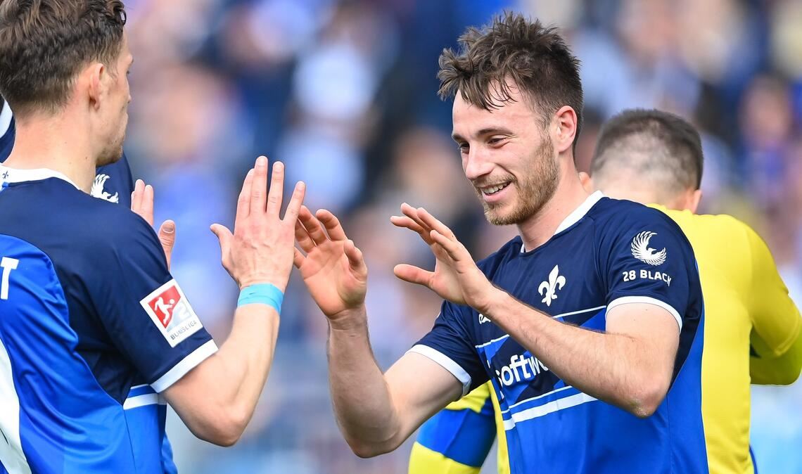 Matthias Bader: „Darmstadt 98 ist wie eine große Familie, absolut bodenständig. Hier wird von außen nichts an uns herangelassen. Wir können unser Ding machen.“ Foto: Schüller