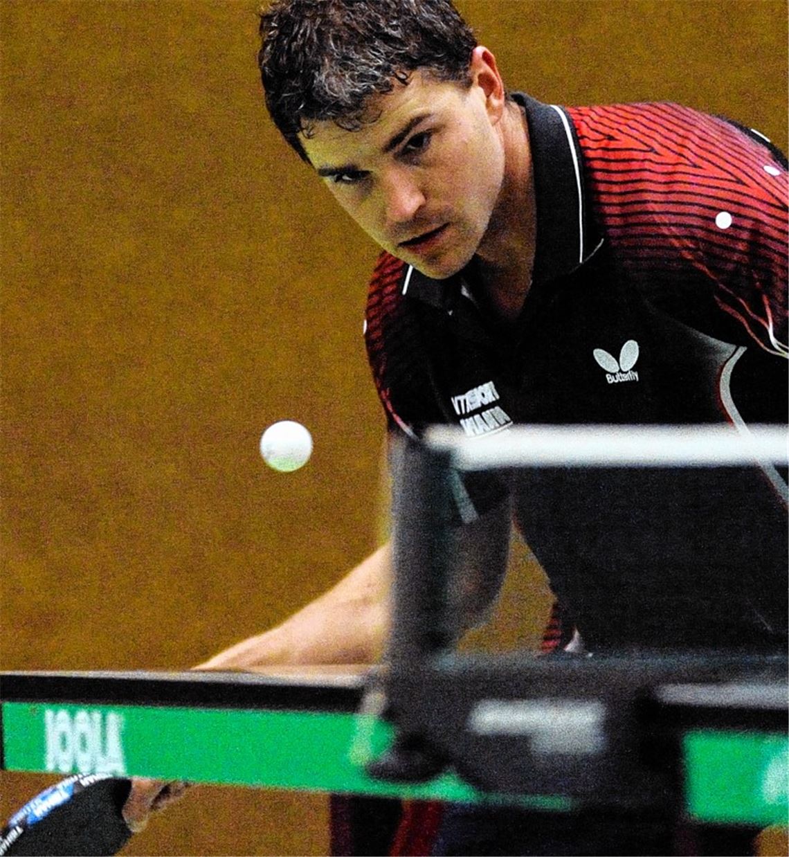 Matthias Enz gewinnt für Großglattbach seine beiden Einzel. Foto: Fotomoment