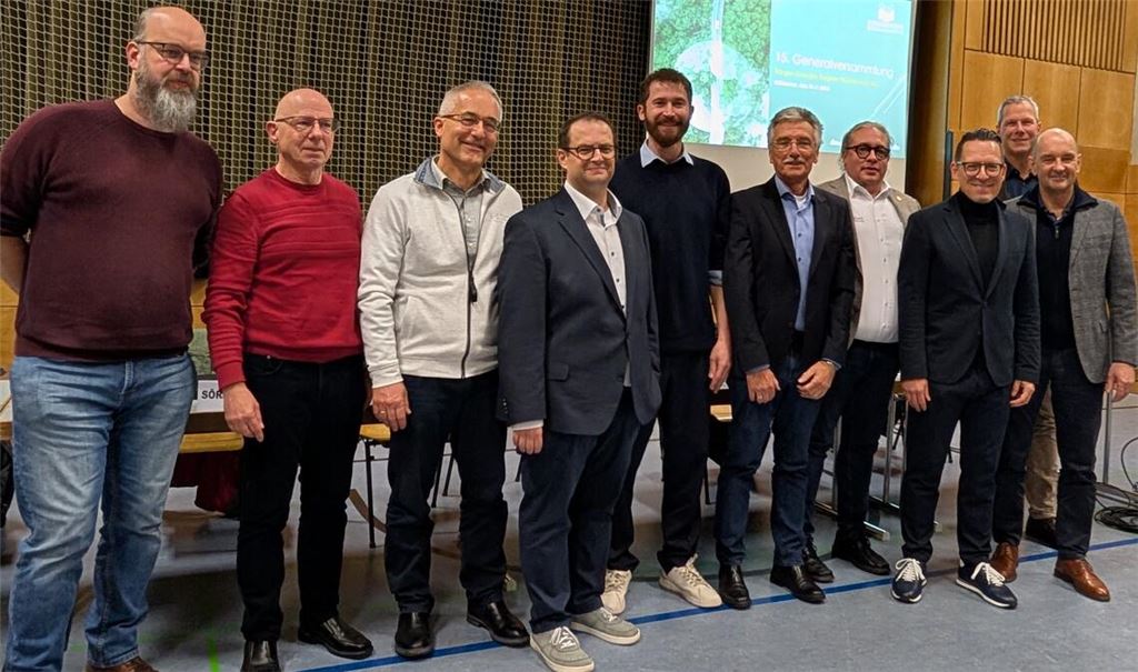 Matthias Maier (v.li.), Ulrich Straub, Frank Bruder, Benjamin Niesz, Sören Genthner, Edwin Neugebauer, Jörg Schüle, Michael Fritz, Veit Kibele und Roland Jans. Foto: privat