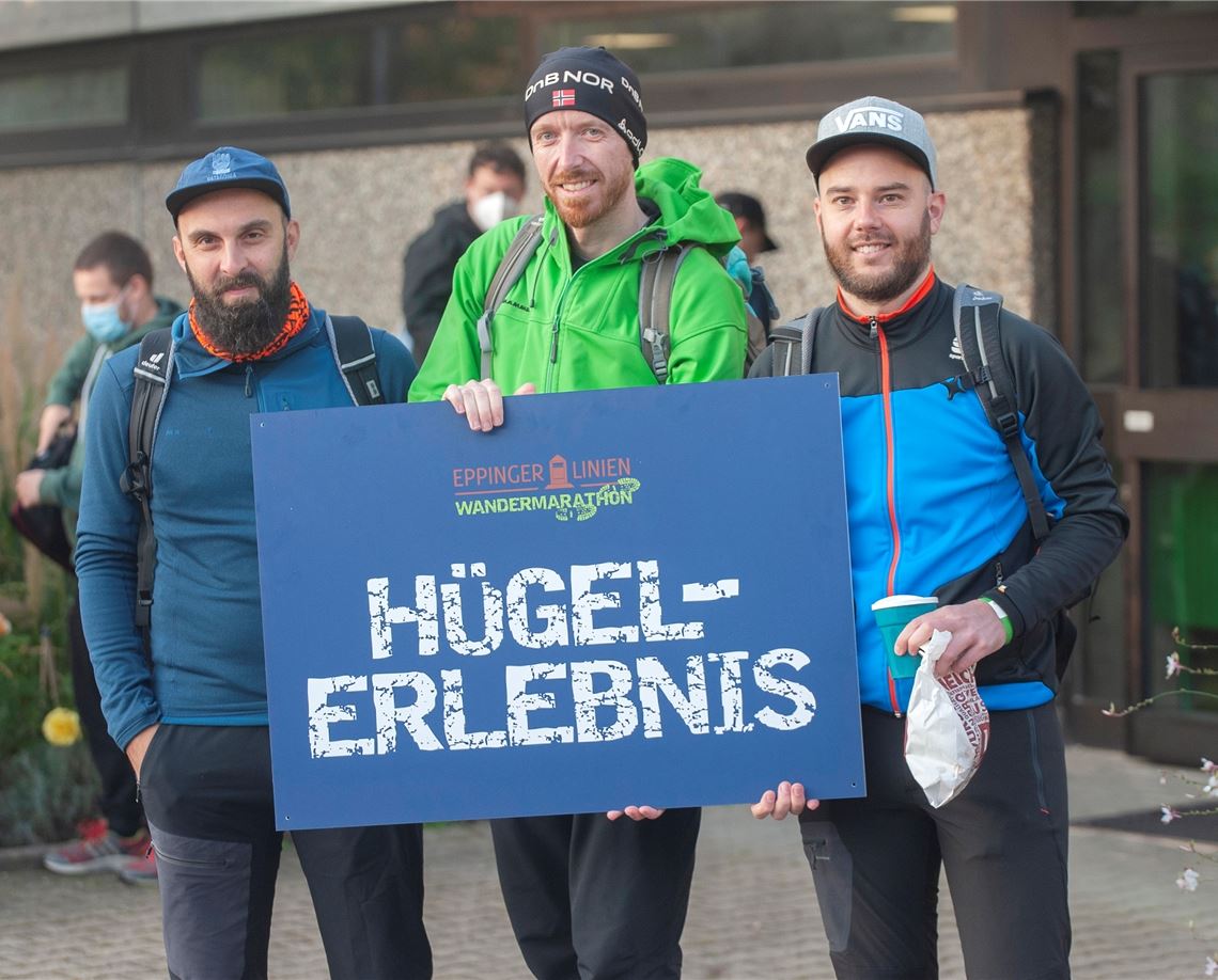 Matthias Steudinger, Markus Rothfuß und Lars Bischoff (v.li.) gehören zu den 650 Teilnehmern am dritten „Eppinger Linien Wandermarathon“. Foto: Fotomoment