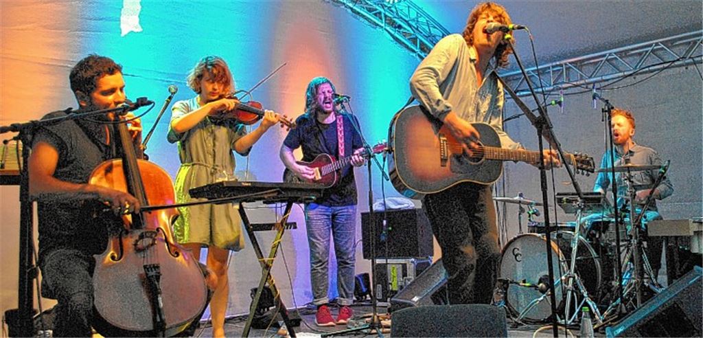 Musiker erobern die Burg