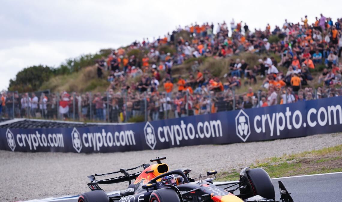 Max Verstappen auf der Strecke.