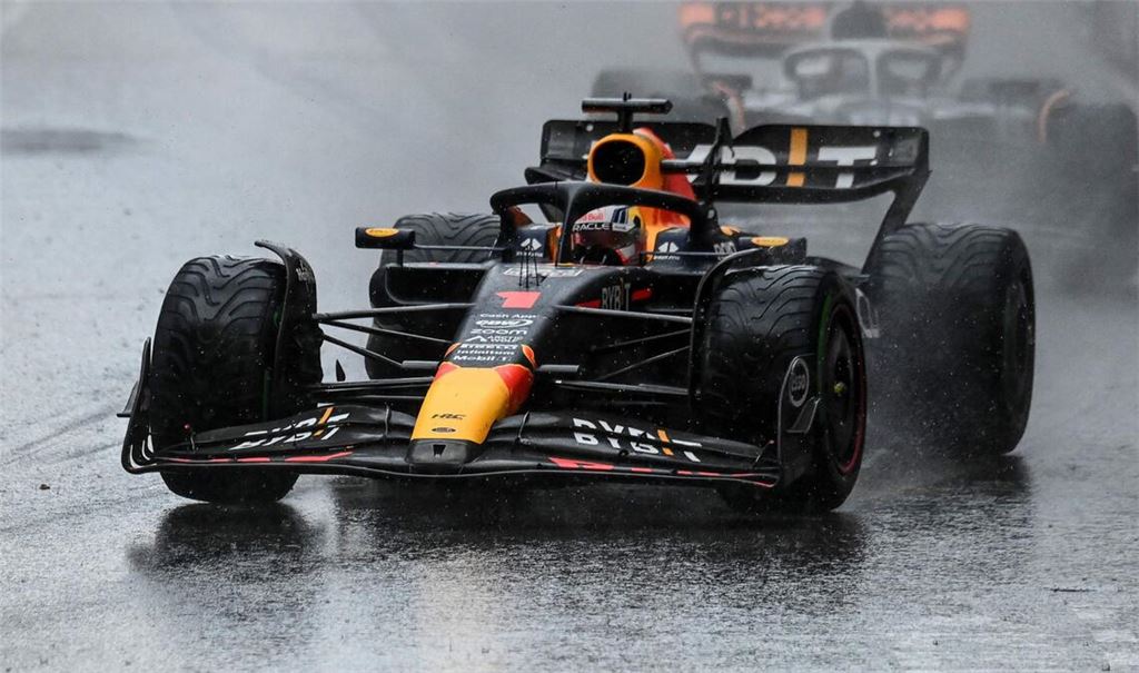 Max Verstappen gewinnt in Monaco.