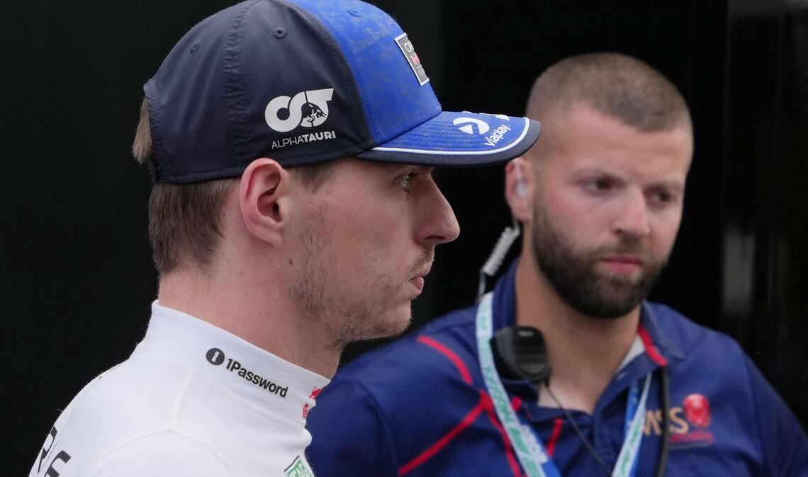 Max Verstappen ist nach dem Fehlstart bedient.