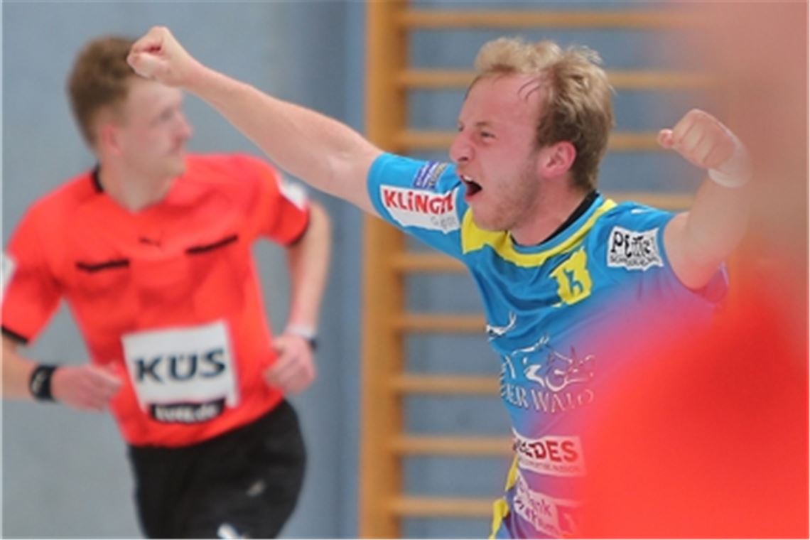 DHB-Pokal: A-Jugend der SG Pforzheim/Eutingen steht im Finale Max Volkmann von der SG-A-Jugend jubelt im Spiel gegen den TV Gelnhausen.Foto: Rubner