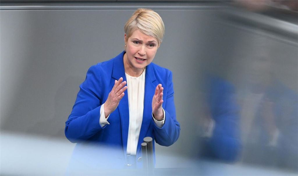 Mecklenburg-Vorpommerns Regierungschefin fordert ein Social-Media-Verbot für Kinder unter 14. (Archivbild)