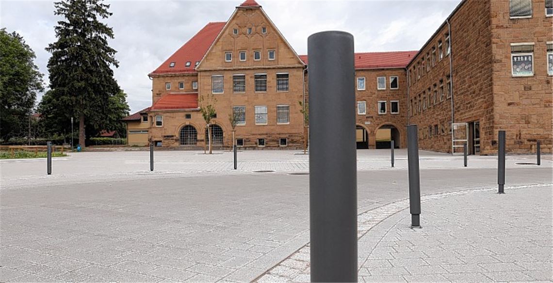 Mehr Poller für mehr Sicherheit