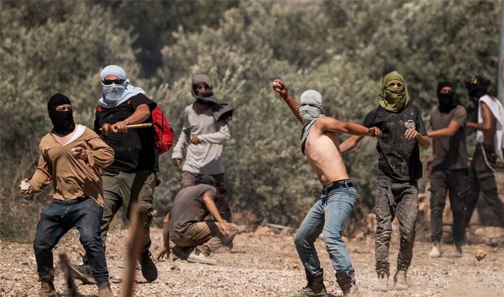 Mehr als 100 israelische Siedler haben am Dienstag ein Dorf im besetzten Westjordanland attackiert (Archivfoto).