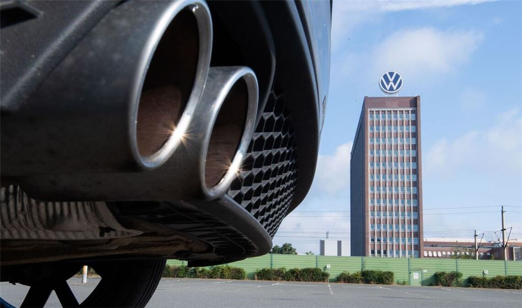 Mehr als zehn Jahre nach dem Auffliegen des Dieselskandals bei VW sind die Gerichtsverfahren längst nicht abgeschlossen. (Archivbild)
