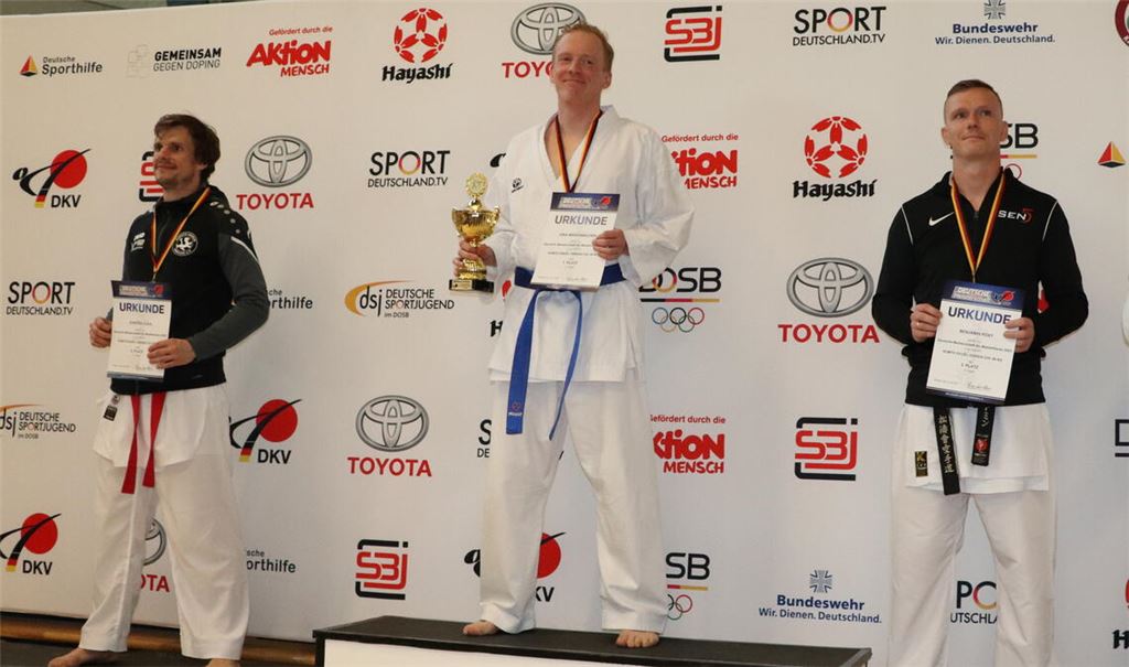 Meister: Jens Meisenbacher (Mitte). Foto: privat