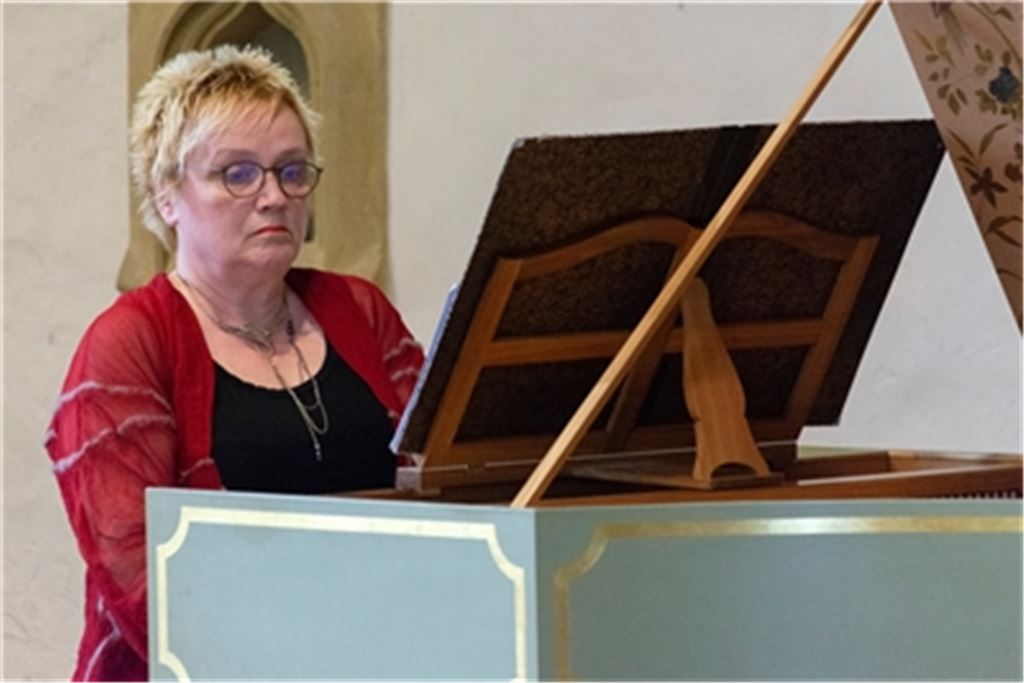 Meisterin ihres Fachs: Cembalistin Christine Schornsheim. Foto: Fotomoment