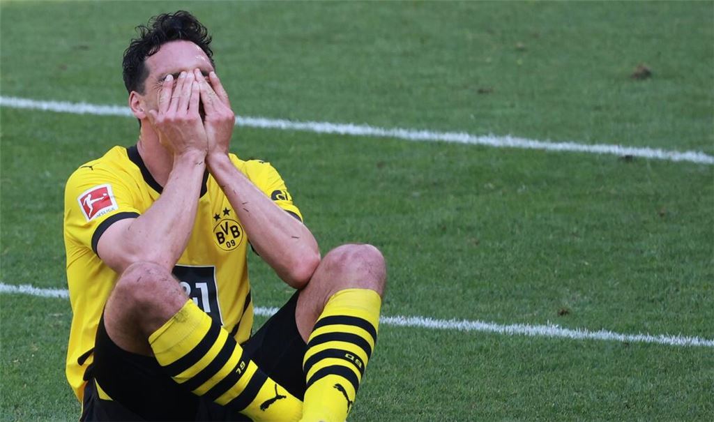 Meisterschaft verspielt: Borussia Dortmunds Mats Hummels nach dem 2:2-Remis gegen Mainz.