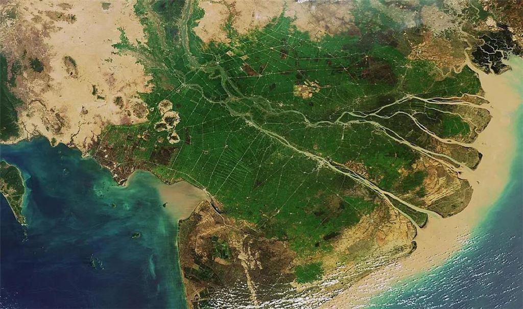 Mekong-Delta in Vietnam: Dort standen einem Forscher zufolge vor zehn Jahren schon Gebiete unter Wasser, die nach bisherigen Schätzungen erst bei einem Meeresspiegel-Anstieg von 1,5 bis 2 Metern hätten überflutet werden sollen.