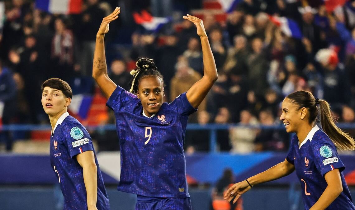 Melvine Malard erzielt das frühe 1:0 gegen Deutschland