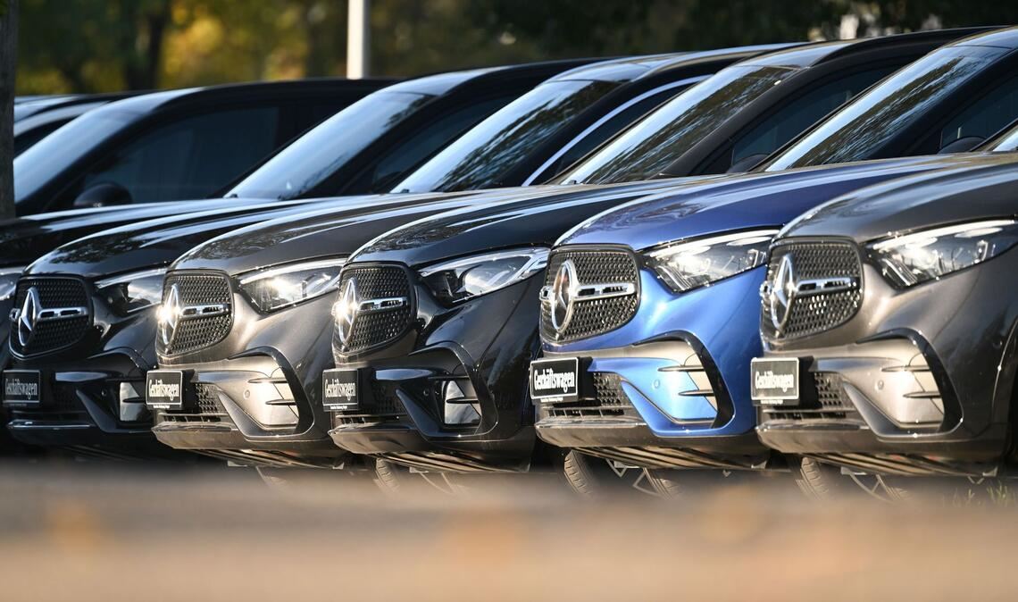 Mercedes-Benz verkauft weniger Fahrzeuge. (Archivbild)