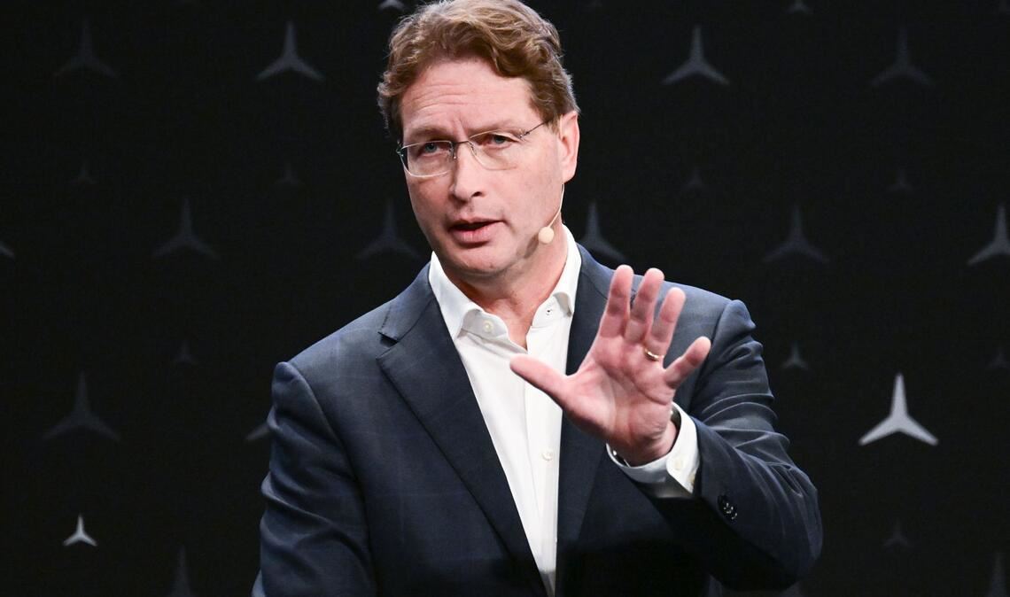 Mercedes-Chef Ola Källenius denkt darüber nach, in die Rüstungsproduktion einzusteigen – keine neue Idee im Konzern.