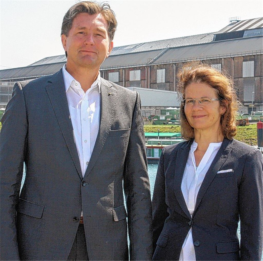 Craiss steigt in Luft- und Seefracht ein