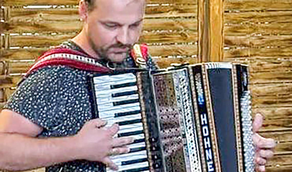 Michael Rettig gibt beim Workshop eine Kostprobe seines Könnens. Foto: privat