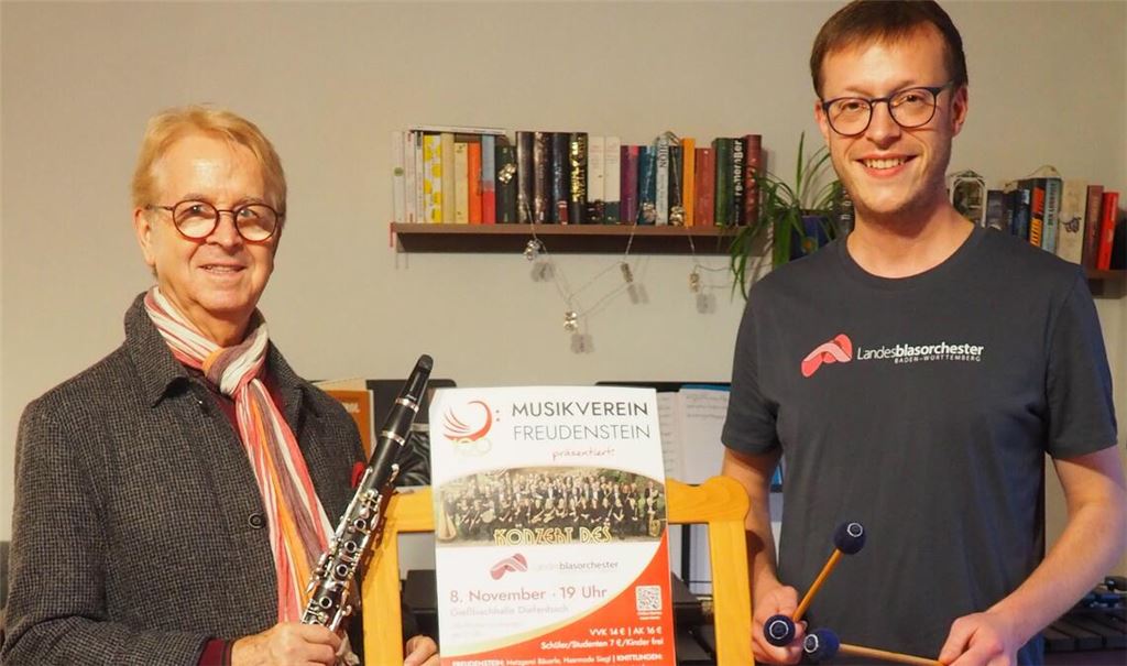 Michael Schöner (re.) und Kurt Dahlmann freuen sich ganz besonders auf das große Jubiläumskonzert mit „ihrem“ Landesblasorchester Baden-Württemberg. Foto: Müller
