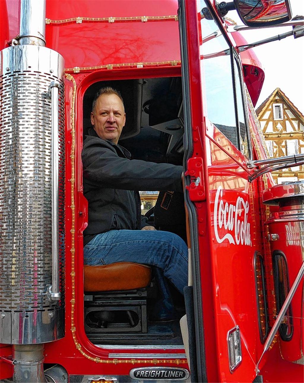 Ölbronner macht Tour mit Coca-Cola-Truck