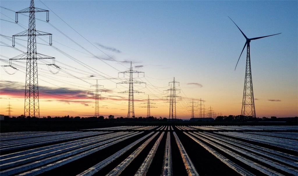Milliardenteure Entschädigungen für die Abregelung von Wind- und Solaranlagen sollen nach einem Gesetzentwurf sinken. (Symbolbild)