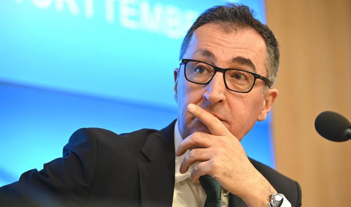 Ministerpräsident Cem Özdemir (Grüne) will beim Schutz kritischer Infrastruktur nachlegen.