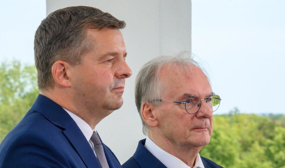 Ministerpräsident Reiner Haseloff scheidet 2026 aus dem Amt, ihm soll Sven Schulze nachfolgen. (Archivbild)