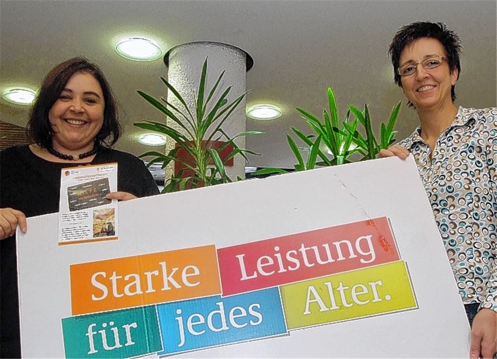Miriam Treut (li.) und Alexandra Rapp sehen in der Nachbarschaftshilfe ein wichtiges Angebot, um Menschen einen längeren Verbleib im eigenen Haushalt zu sichern.