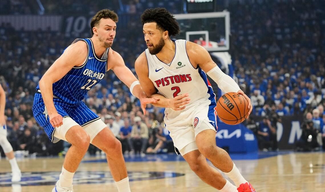 Mit Franz Wagner (links) auf dem Feld waren die Magic den Pistons klar überlegen.