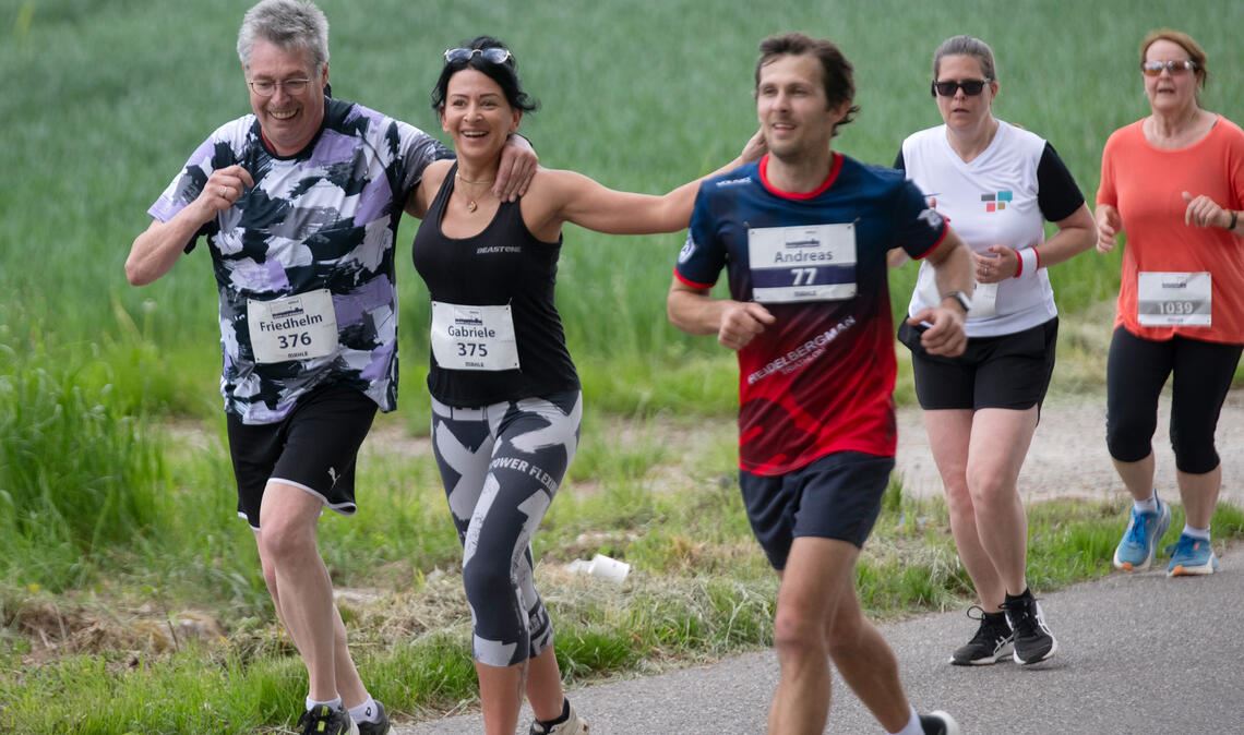 Mit Freunden läuft es sich leichter.