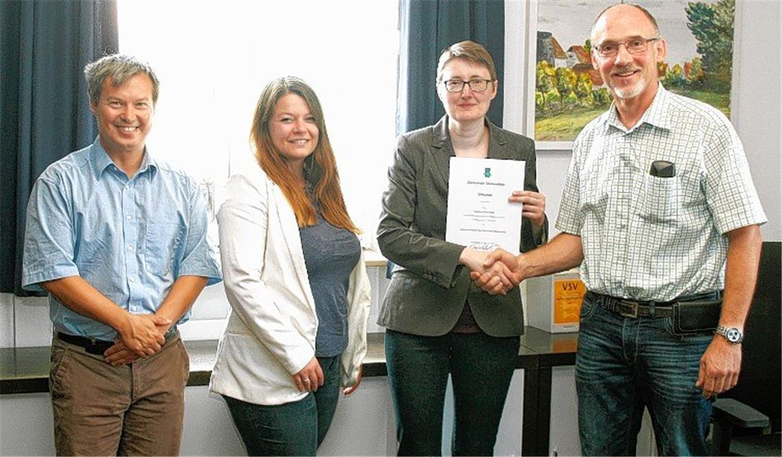 Amtsverweserin nimmt in Schultes-Sessel Platz