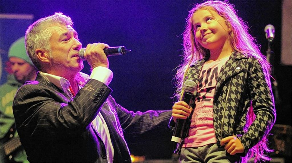 Mit Musikalität und Natürlichkeit punkten Larissa Felber und Wolfgang Kienzle bei ihrem Debüt-Auftritt im Rahmen des Festivals „Bretten live“.