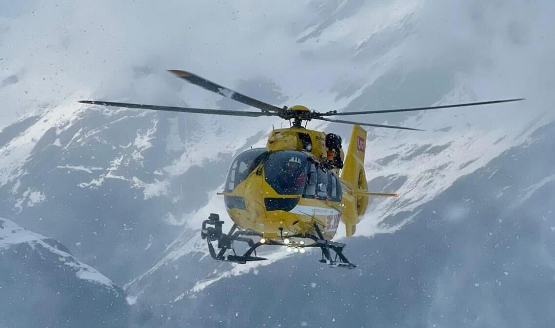 Mit Rettungshubschraubern wurden die Verletzten ausgeflogen.