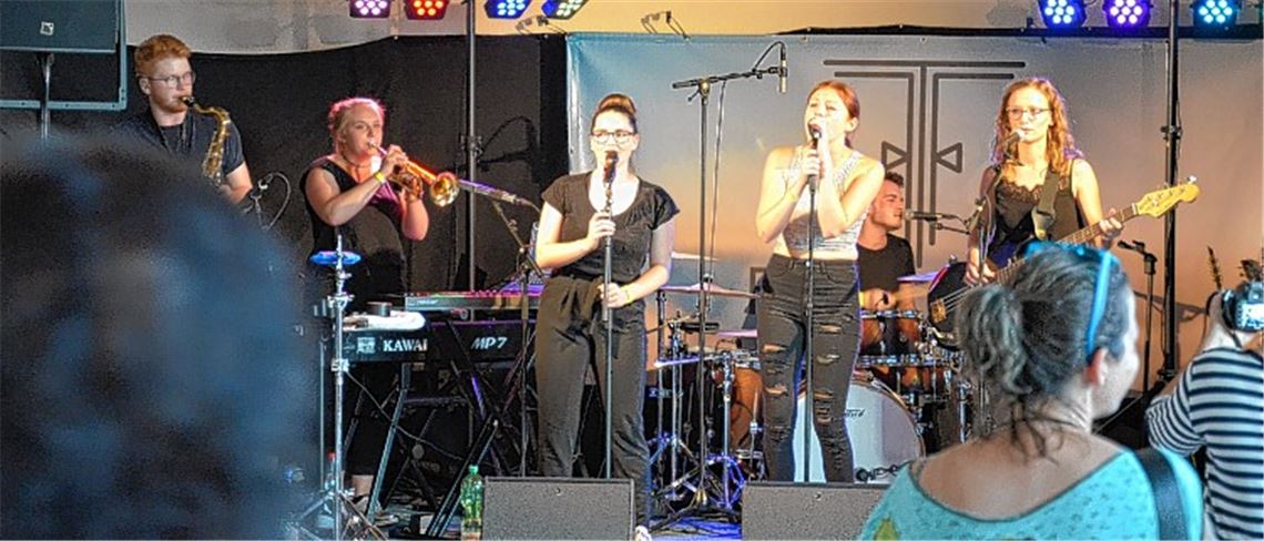 Festival zwischen Partystimmung und Mitgefühl