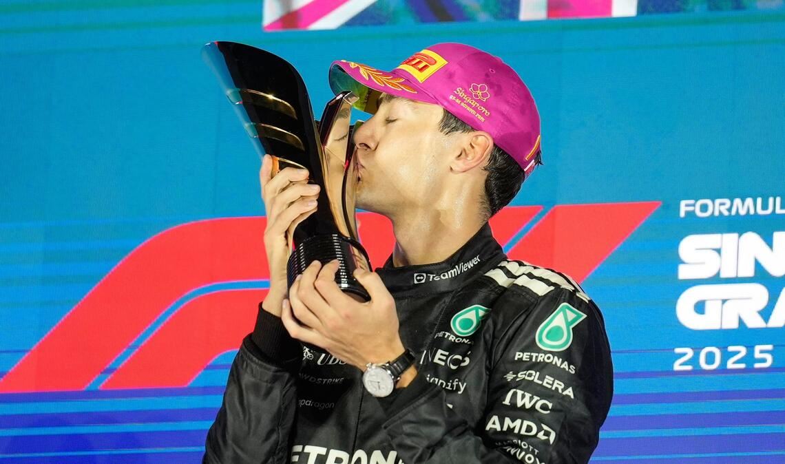 Russell und Antonelli auch 2026 bei Mercedes Mit dem Sieg in Singapur betrieb Russell auch noch mal Werbung in eigener Sache. (Archivbild)