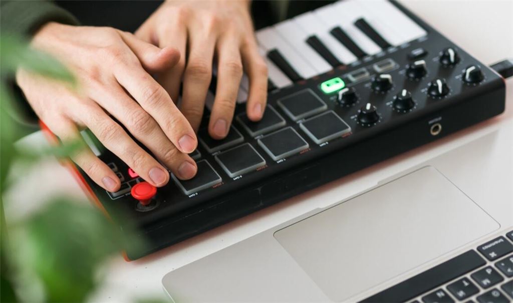 Mit diesen KI-Tools funktioniert die Musikproduktion automatisch.