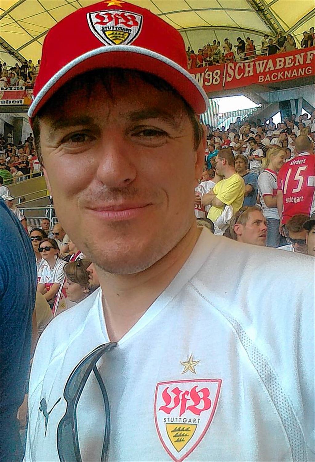 Mit einem Autogramm von Bernd Förster hat mich der VfB Stuttgart endgültig geködert.