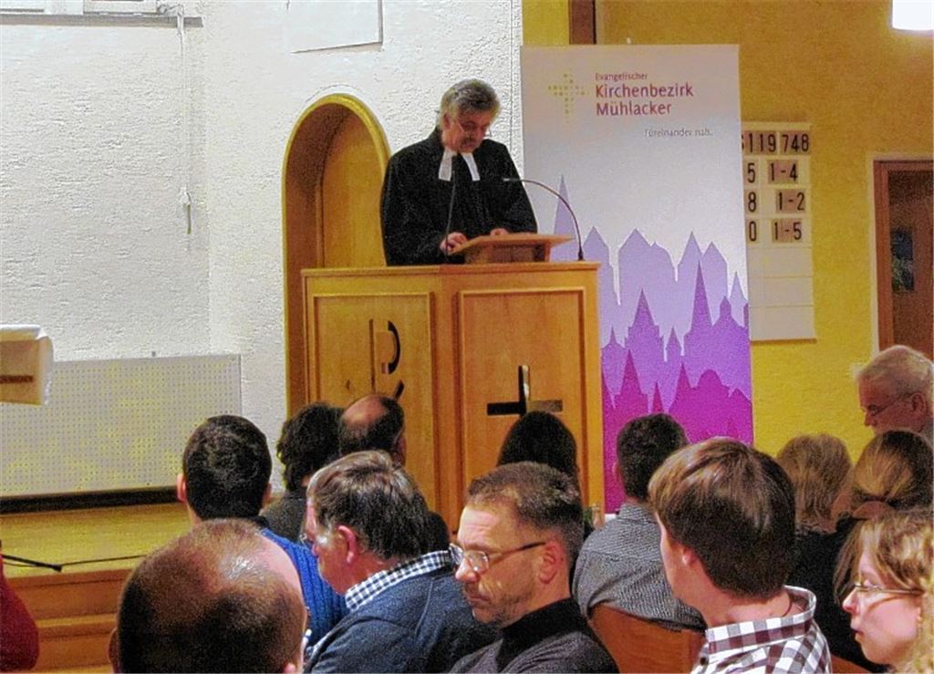 Mit einem Gottesdienst starten die Synodalen in die neue Amtszeit. Foto: Rieger