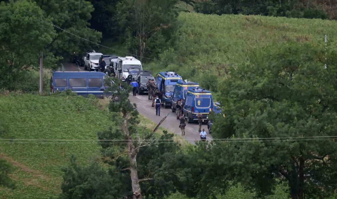 Mit einem Großaufgebot hatten die Polizei sowie Freiwillige nach dem vermissten Kind gesucht.