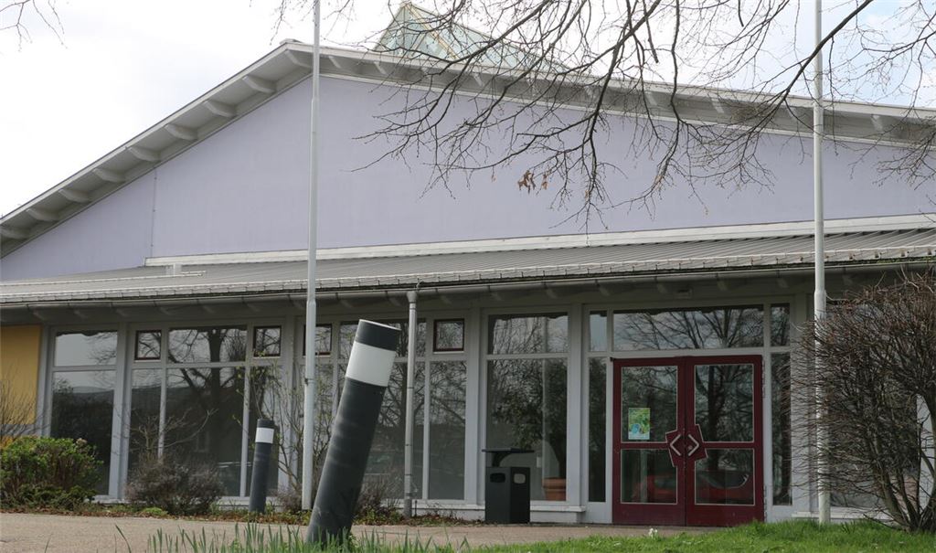 Mit genehmigten Bundesmitteln soll die Lindenhalle modernisiert werden. Fotos: Deeg