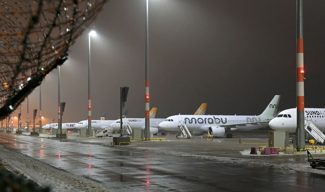 Mit geringeren Steuern und Gebühren könnte sich das Flugangebot vergrößern. (Symbolbild)