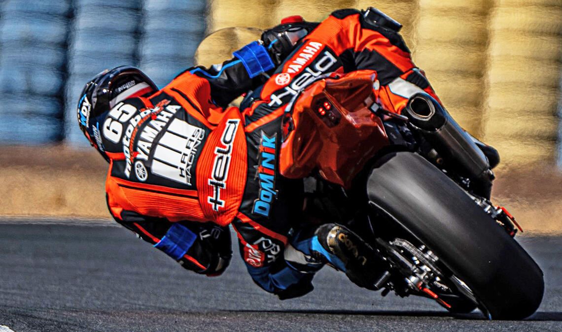 Mit seiner neuen Yamaha R1 ist Dominik Vincon nach seinem ersten Rennen sehr zufrieden. Am 8. Juni steht nun die nächste Bewährungsprobe in Spa bevor. Fotos: Lucie Photo/ FIM EWC