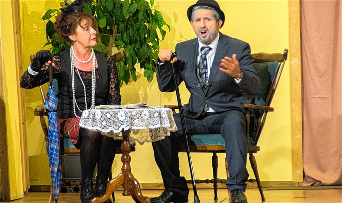 Schwarzer Humor und etwas Blut Schwarzer Humor und etwas Blut